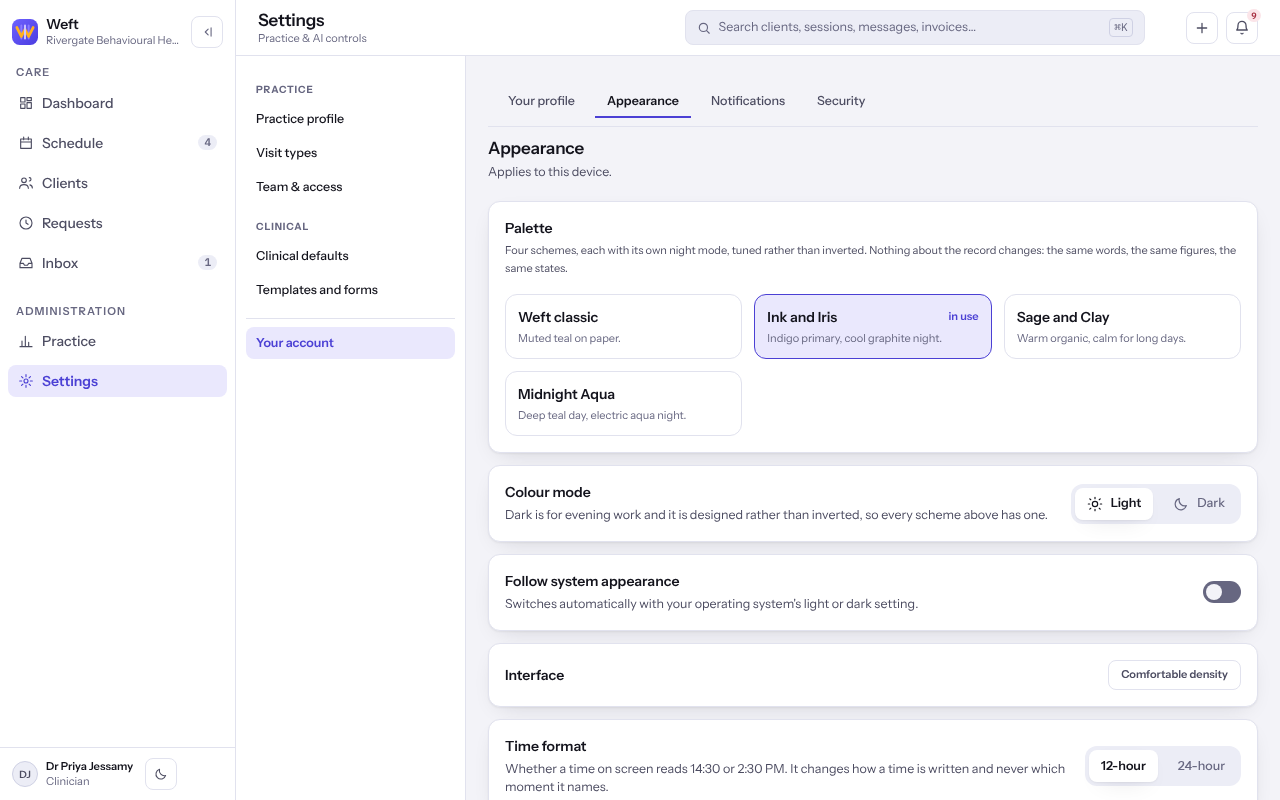 The Appearance settings with the four palettes, the colour mode and the clock choice.